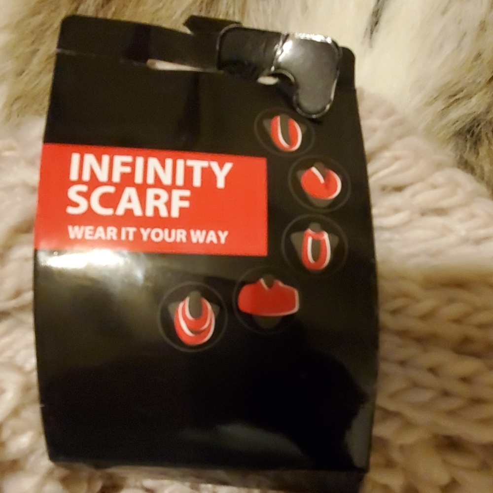 Infinity Scarves - Picture 4 of 4